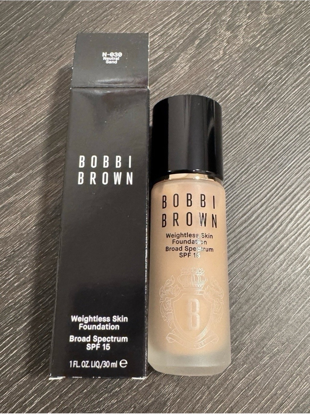 Bobbi Brown Weightless skin foundation N-030 Neutral Sand 30ml